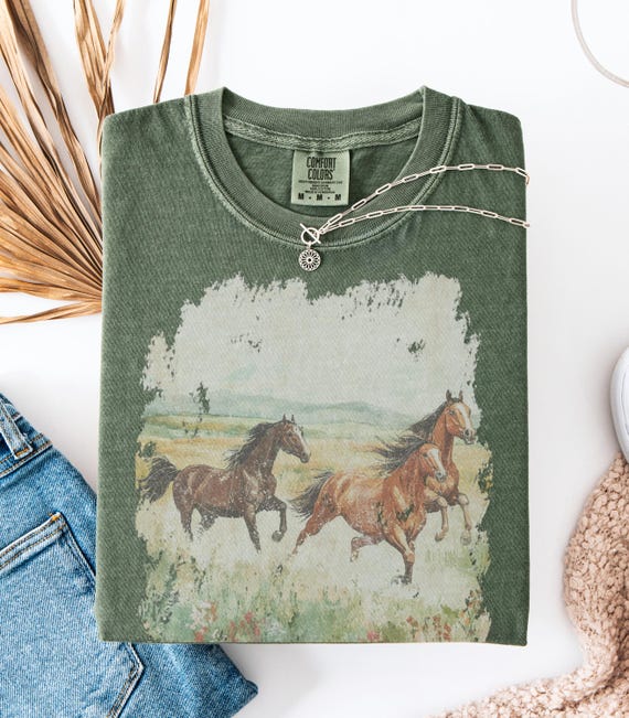 Running Horses T-shirt | Vintage Equestrian Scenic Tee Vintage