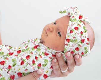 Pink Strawberry Name Blanket, Strawberry Swaddle Set, Personalized Strawberry Blanket, Cute Nursery Decor, Gift For Baby Girl