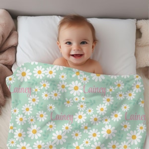 Manta personalizada con margaritas, manta personalizada para bebé, regalo para baby shower, manta para guardería con margaritas, manta para cuna, accesorio para fotos de recién nacidos