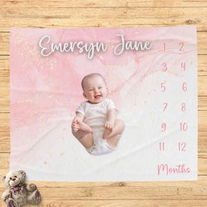 Roze en gouden mijlpaaldeken babymeisje, aquarel maanddeken, gepersonaliseerde mijlpaaldeken meisje babymeisje, cadeau kraamcadeau, fotorekwisiet