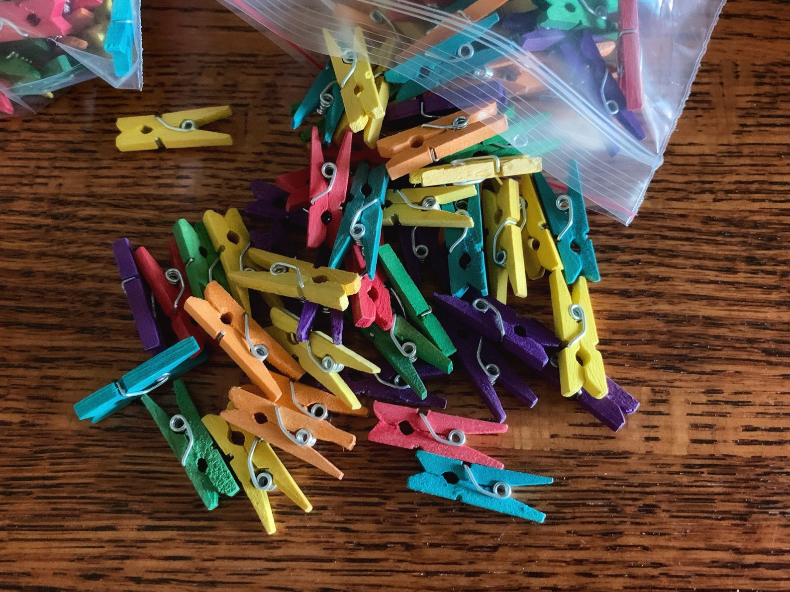 Multicolored Tiny Clothespins for Crafting. 100 clothespins Etsy.de