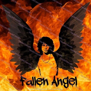 Może przedstawiać: Grafika przedstawiająca sylwetkę osoby ze skrzydłami anioła na tle ognistego tła. Tekst "Fallen Angel" znajduje się na dole. Obraz ma mroczną, gotycką estetykę.