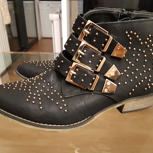 Black boots and dorees Chaussea size 39 excellent condition very little worn