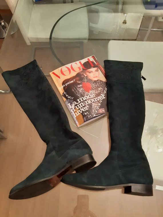 Bottes Duo neuves en daim vert et cuir interieur, 