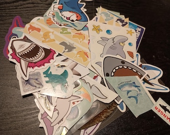 Lot de 45 autocollants Shocking Sharks !