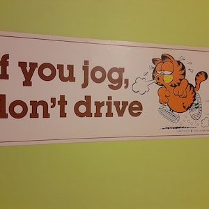 Rare! vintage 80&#39;s Garfield bumper sticker *damaged*