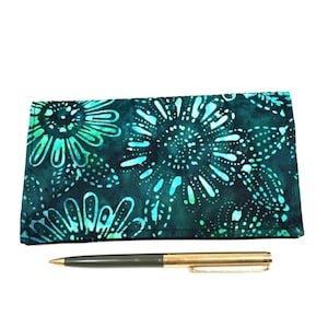 Stylish Women's Checkbook Wallet with Duplicate Checks Holder