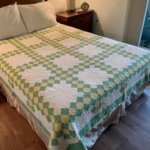 Antique Double Irish Chain Quilt C. 1930, Mint Green & Lemon Yellow on White, Green Border All Around, Full/Queen Size,  Hand Quilted #19171