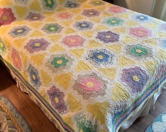 Antique Yellow Flower Garden Cotton Quilt, Queen (82" X 82")