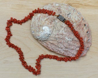 Vintage Natural Undyed Deep Orange Red Coral Necklace