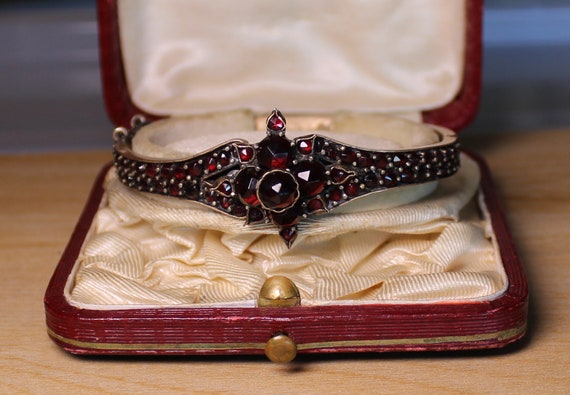 Antique Victorian Bohemian Garnet Star Bangle Bra… - image 2