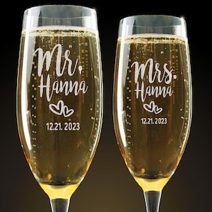 Set of 2 Wedding Glasses, Toasting Flutes, Champagne Glasses, Personalized Toasting Flutes, Wedding Toasting Glasses, Champagne Flutes