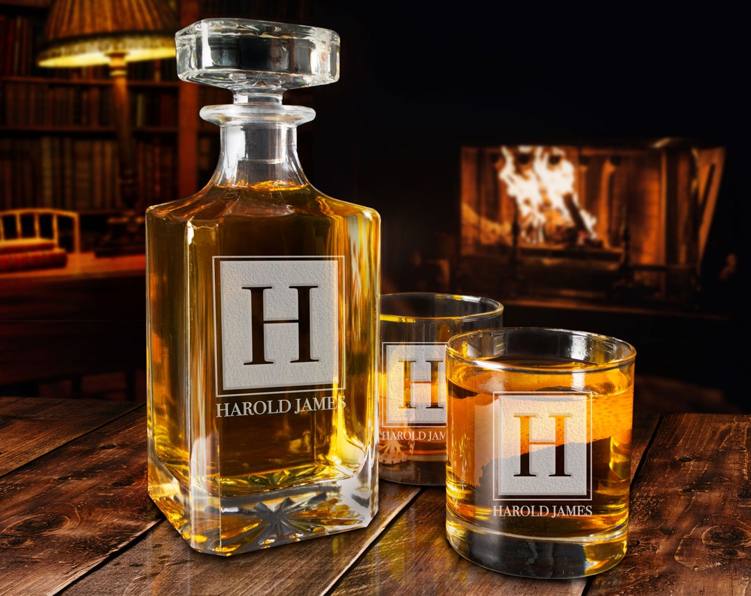 Whiskey Decanter Set With Glasses, Whiskey Glasses, Personalized Whiskey Decanter, Groomsmen ...