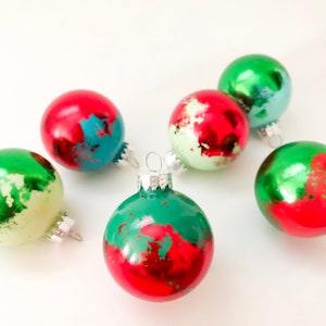 SET OF 12 Multicolored Gold Leaf Christmas Ornaments Colorful Metallic 2 Glass Balls image 9