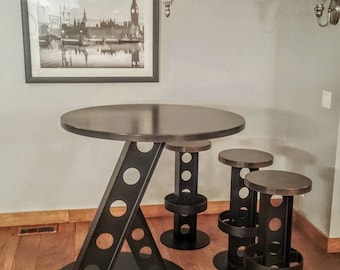 The Manhattan Rise Table in Solid Wood and Steel