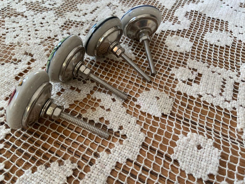 4 dekorativa keramiska knoppar bild 4