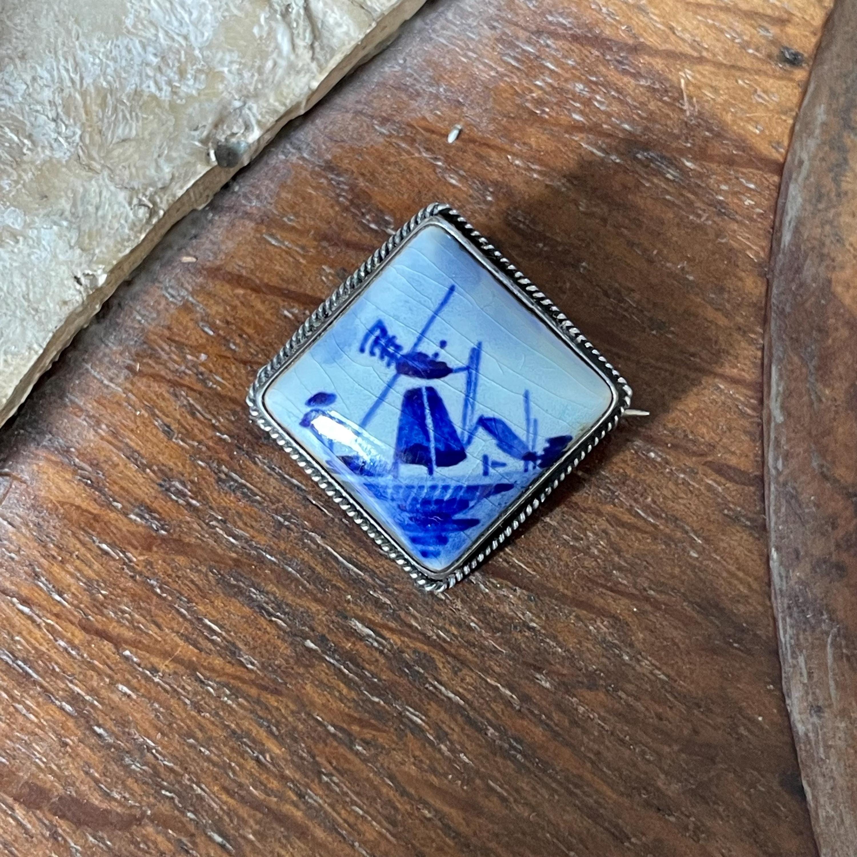 Fabulous Vintage Sterling Silver & Blue and White Delft  Blue and White sliver Porcelain Windmill Brooch main image 0