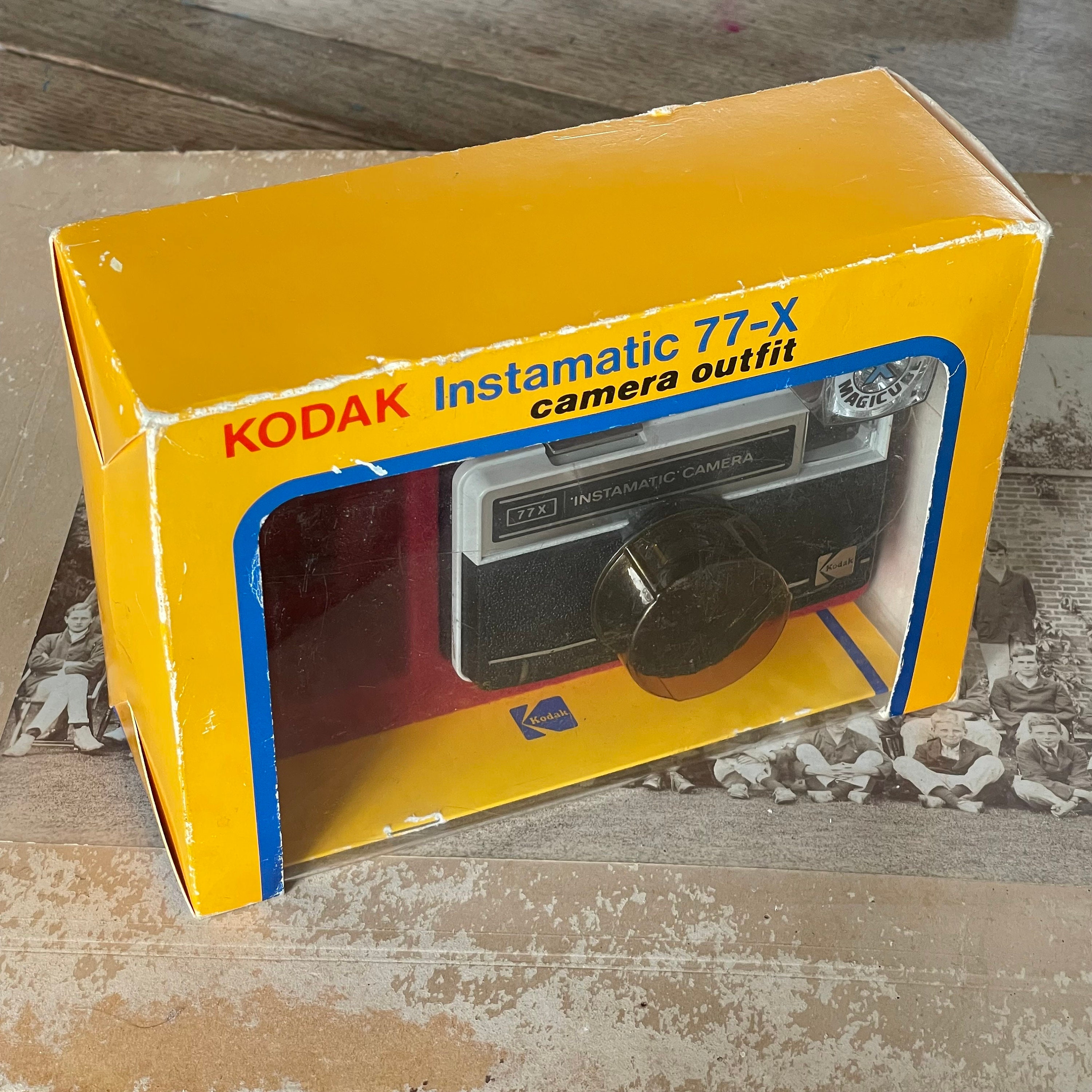 Appareil Photo Vintage KODAK Instamatic 77 Avec Accessoires - Fonctionnel