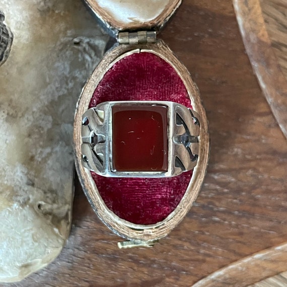 Fabulous Vintage Sterling Silver & Red Agate Ring… - image 1