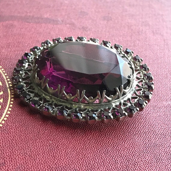 Fabulous Vintage Silver Tone and Purple Diamante Rhinestone Brooch