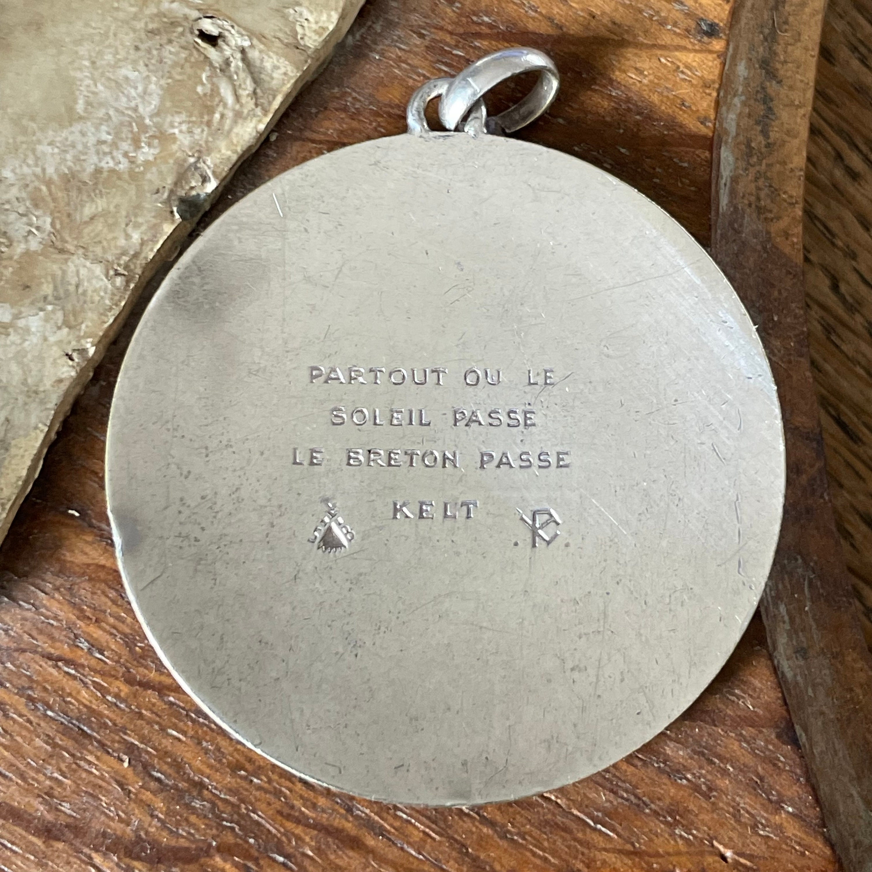 Pendentif Breton Ancien 'À Ma Vie' - Métal Argenté - Collier Bijou Celtique Occasion