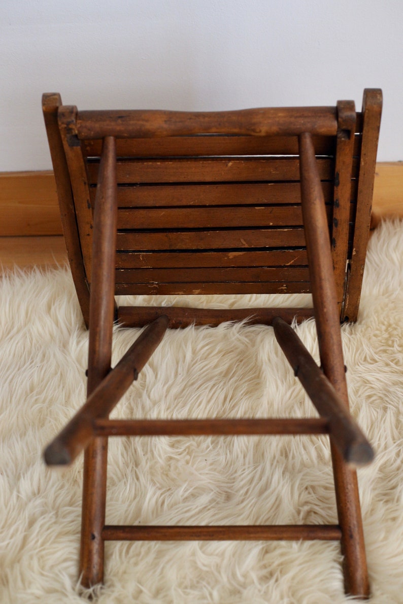 Chaise pliante en bois ancienne ,vintage image 8