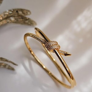 18k gold plated  adjustable bangles Everyday wear, non tarnish, waterproof, adjustable.