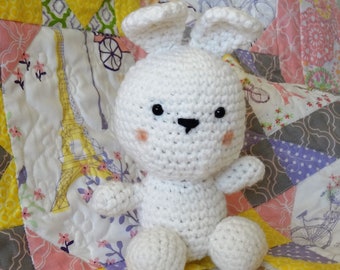 Bunny Hop! Hop! - Crochet stuffed toy rabbit/amigurumi. White