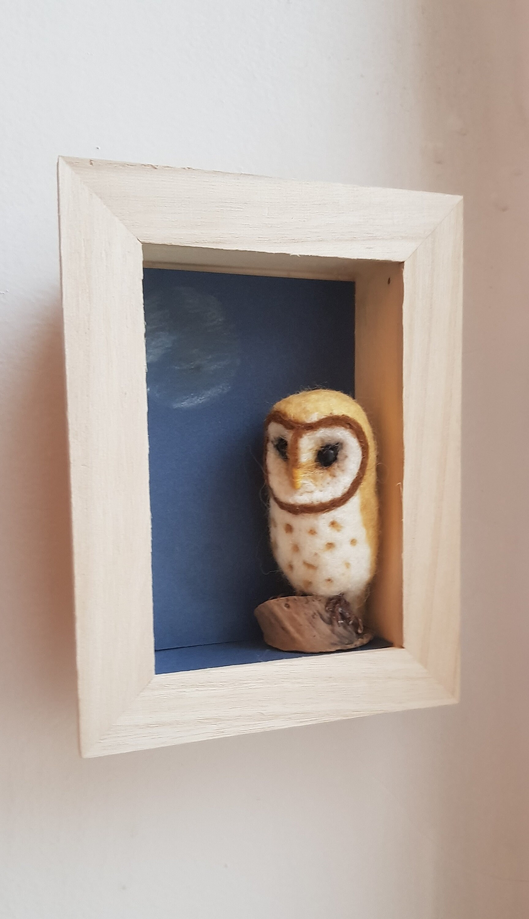 Cadre en Bois Relief, Chouette Effraie Laine Feutrée.