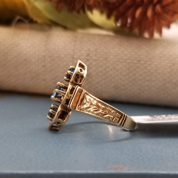 Edwardian Three-Stone Ring - image 3