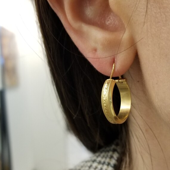 18k Gold Hoop Earrings - image 4