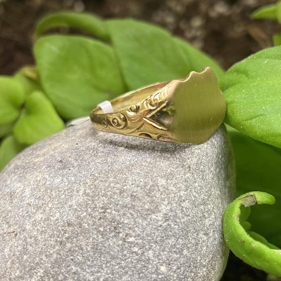Hand Engraved Signet Ring