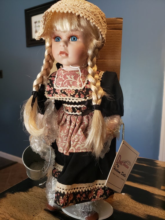 duck house porcelain dolls