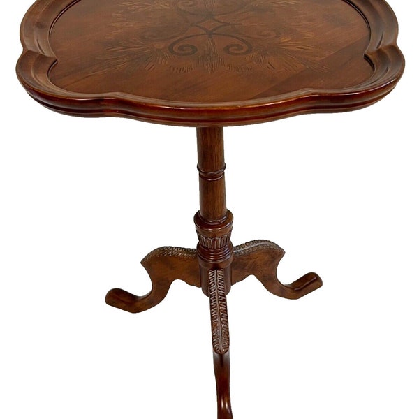 Chippendale Mahogany Marquetry Scalloped Pie Crust Tilt-Up Side Table