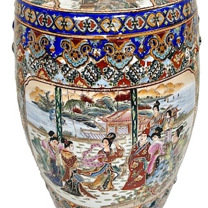 Chinoiserie Famille Rose Medallion Porcelain Garden Stool / Side Table