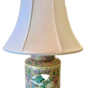 Chinese Porcelain Jar Famille Rose Chinoiserie Table Lamp 27&quot;