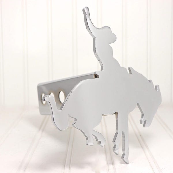 Housse d'attelage chromée Bronc - Convient à un attelage de 2 po.