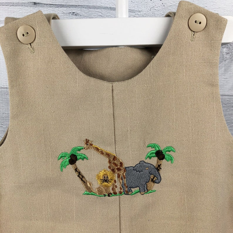 Lion Giraffe Elephant /& Palm Trees 6-9 Month Vintage Beige Shortall with Scene of Detailed Embroidered Animals Gray Green Yellow