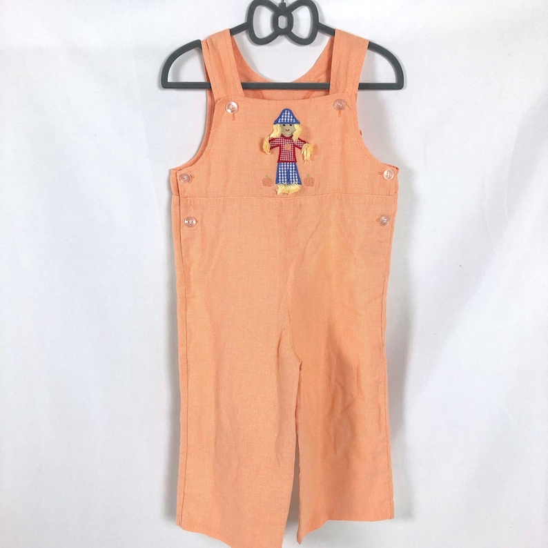 3T Orange /& White Gingham Overalls with Happy Scarecrow Appliqu\u00e9 in Blue and Red Gingham with Embroidered Pumpkins Yellow Threads as Straw