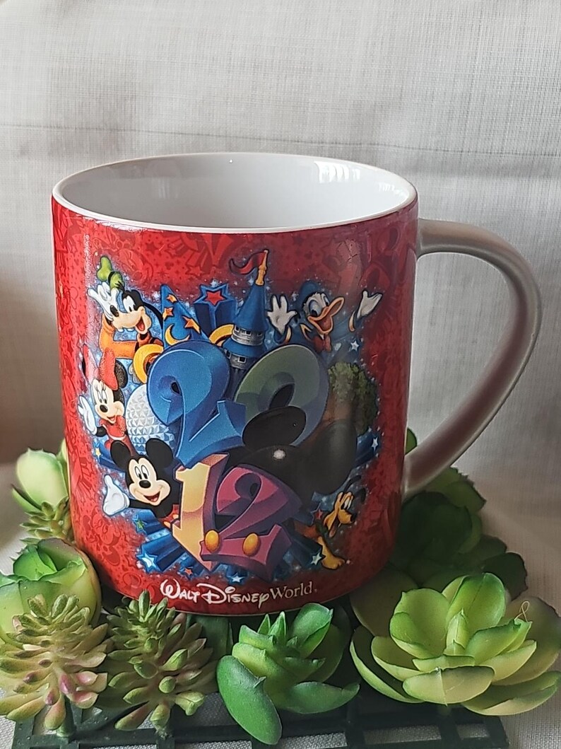 2012 Disney World Mickey and MINNIE MOUSE red ceramic Mug 12 oz. image 4