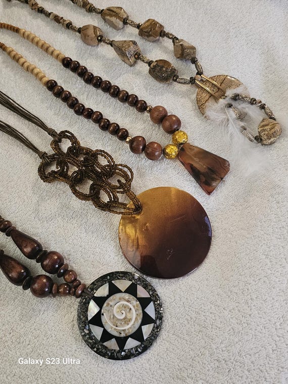 Vintage Statement Necklace: Chunky Beads, Pearls, Wood Feather