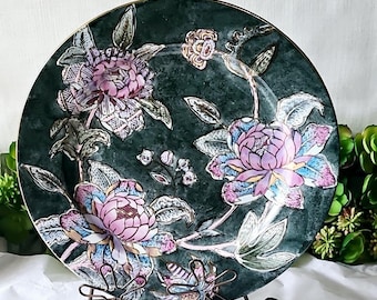 Vintage Toyo brand made in China 10&quot; round ceramic Plate gold etched hand-painted Green & Pink Lotus Flowers Decorative collectible