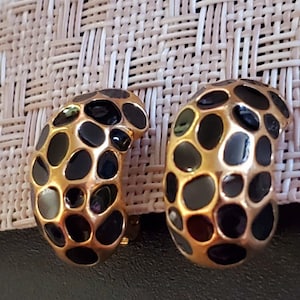 Vintage Monet Cabochon Black & Gold leopard half round Oval Clip on Earrings
