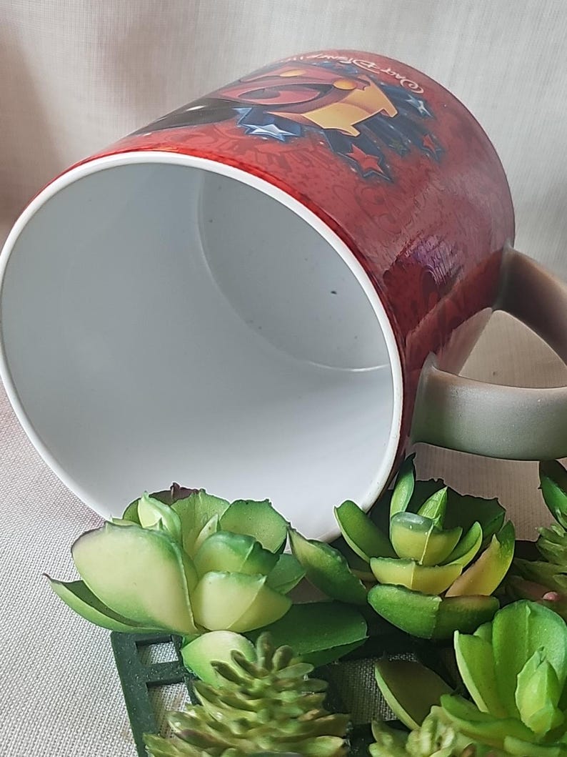 2012 Disney World Mickey and MINNIE MOUSE red ceramic Mug 12 oz. image 3