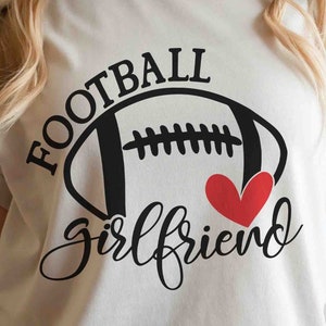 Novia de fútbol SVG PNG, Fútbol Svg, Día del partido de fútbol Svg, Camisa de novia de fútbol Svg, Ese Baller es mío Svg, novio de fútbol