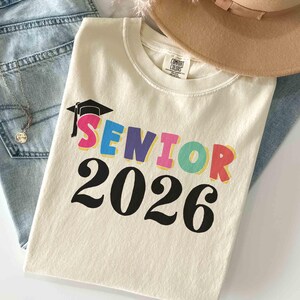 Senior Twenty Six SVG PNG-sublimatie, afstuderen, klasse van 2026, doodle svg, Silhouette Cameo Cricut, Instant Download, schoolleven