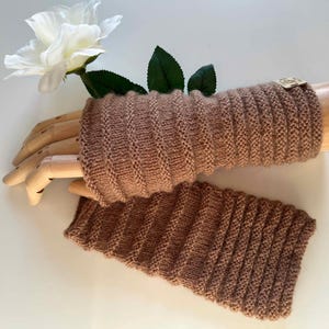 Alpaca Wrist Warmers in White