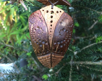 Necklace with Carved Pendant in Coconut Wood