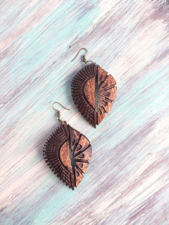 Buy Coconut shell Kolam Design Earrings | Auroville.com