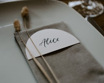 Arched Place Cards with Handwritten Calligraphy / Place Name Cards